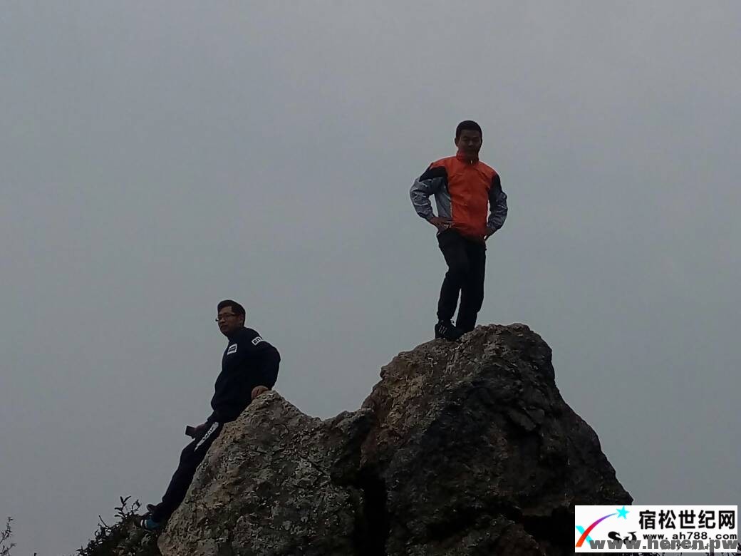 何仁今晨独行马鞍山 (3).jpg